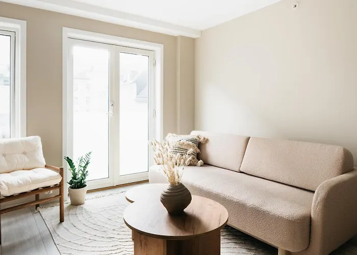 Urban - Stylish Scandinavian Gem With French Balcony Apartament